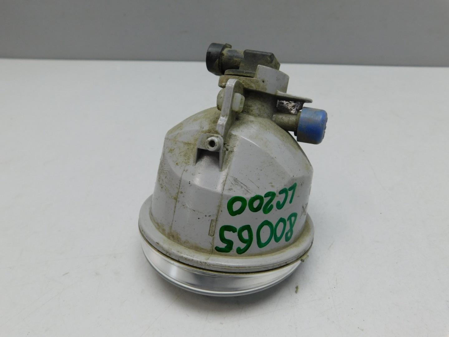 Фара противотуманная левая