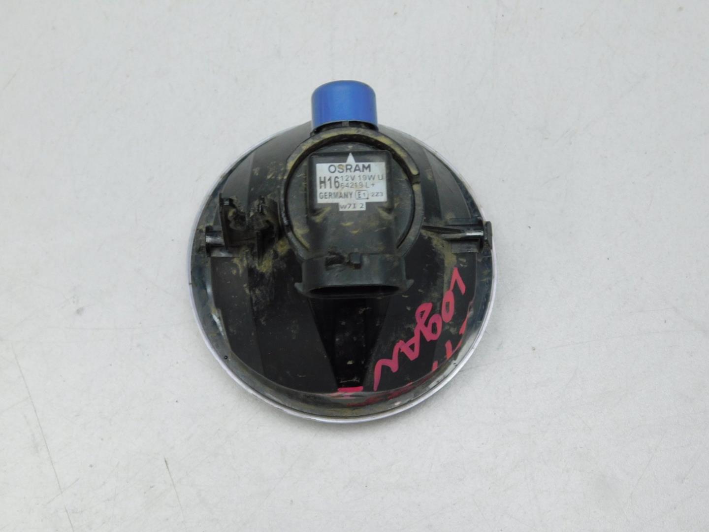 Фара противотуманная правая