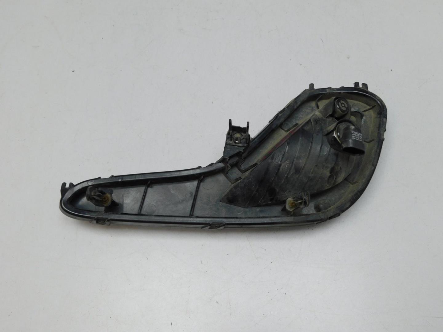 Фара противотуманная правая