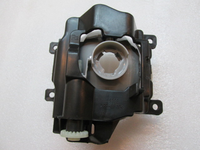 Фара противотуманная правая