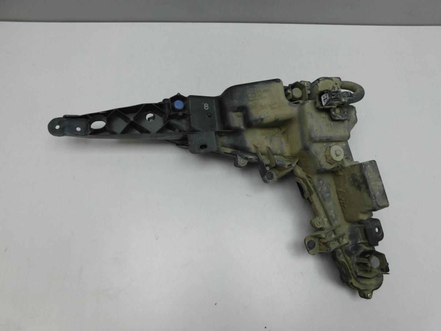 Фара противотуманная правая