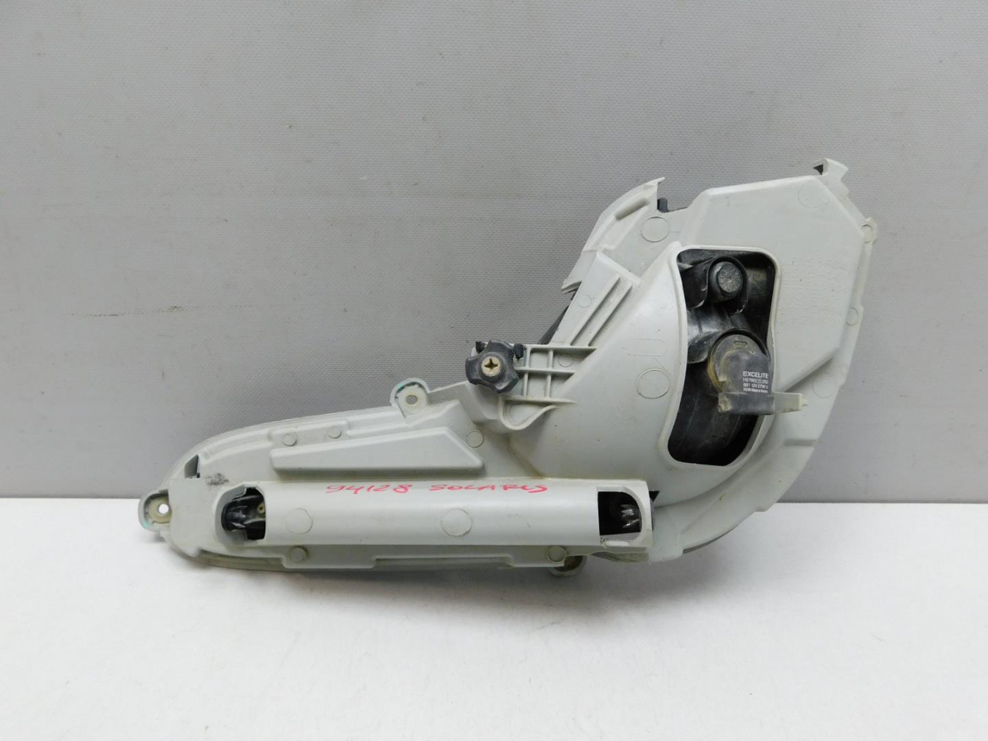 Фара противотуманная правая