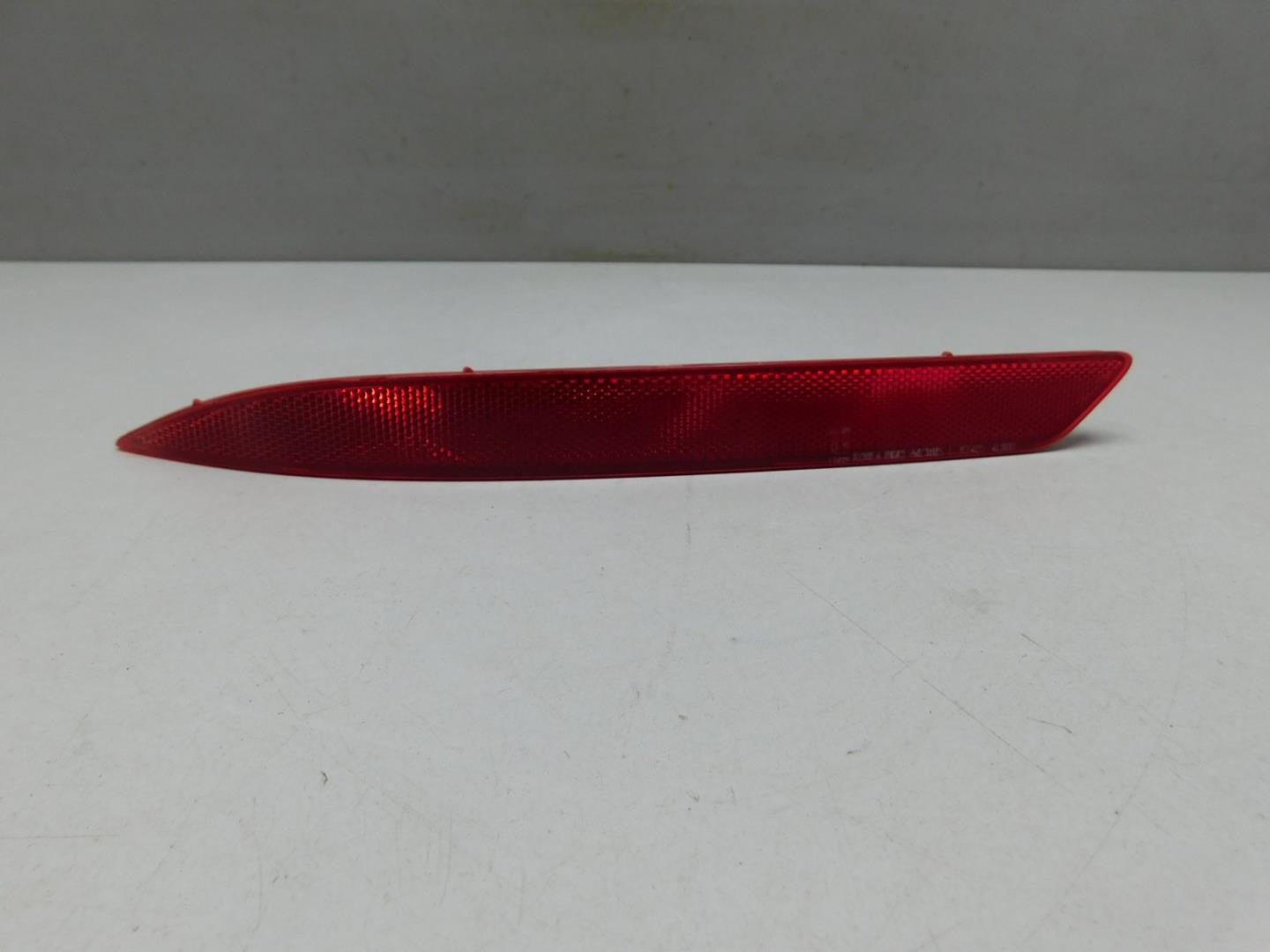 Фонарь задний в бампер левый