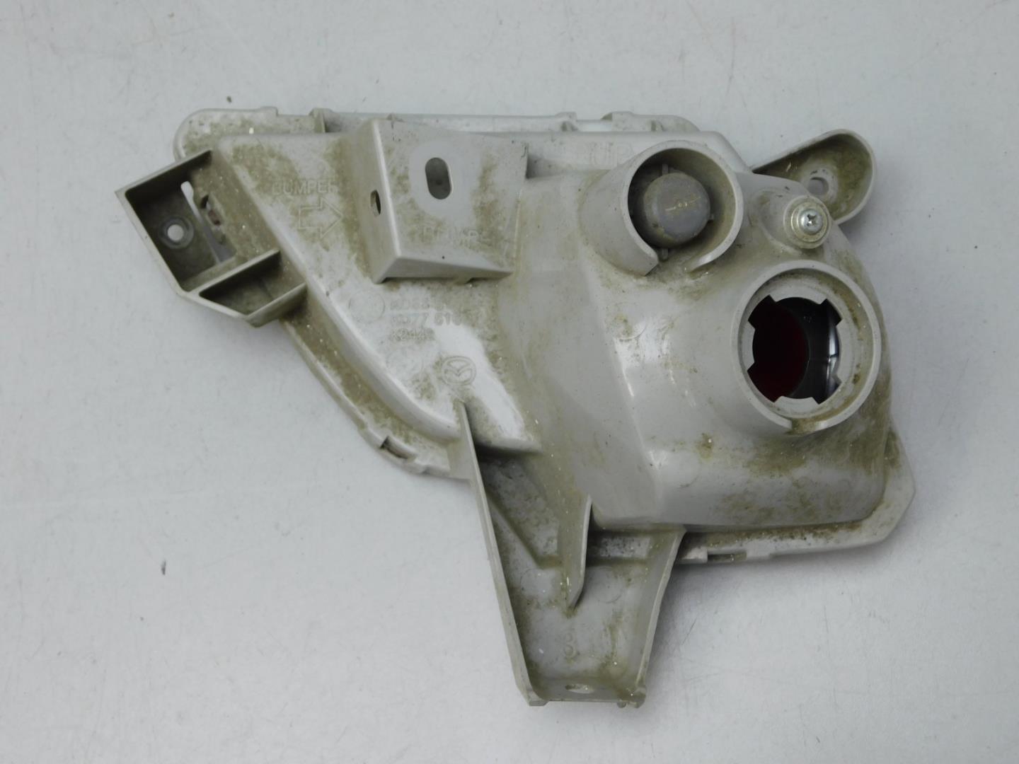 Фонарь задний в бампер левый