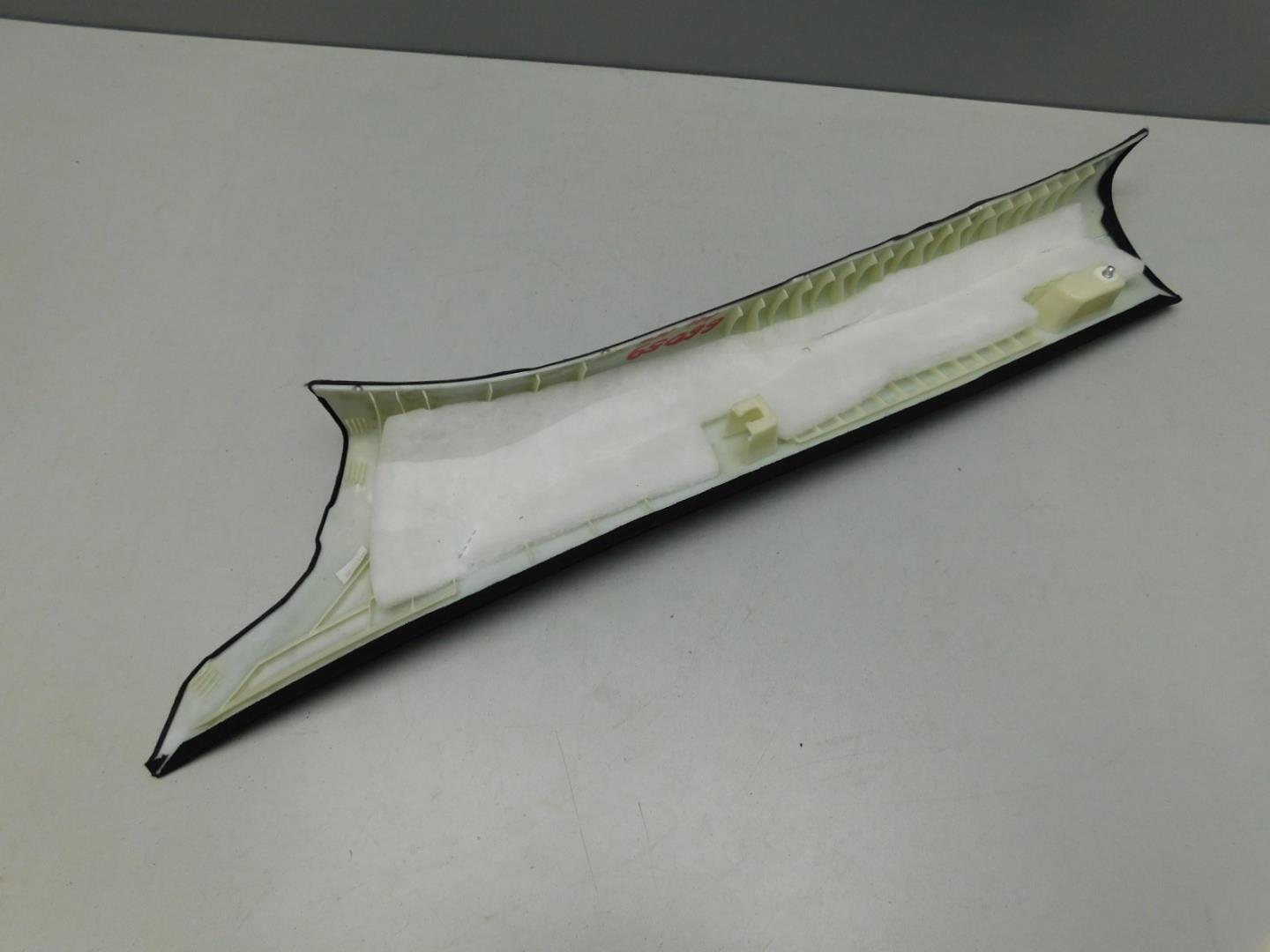 Обшивка стойки