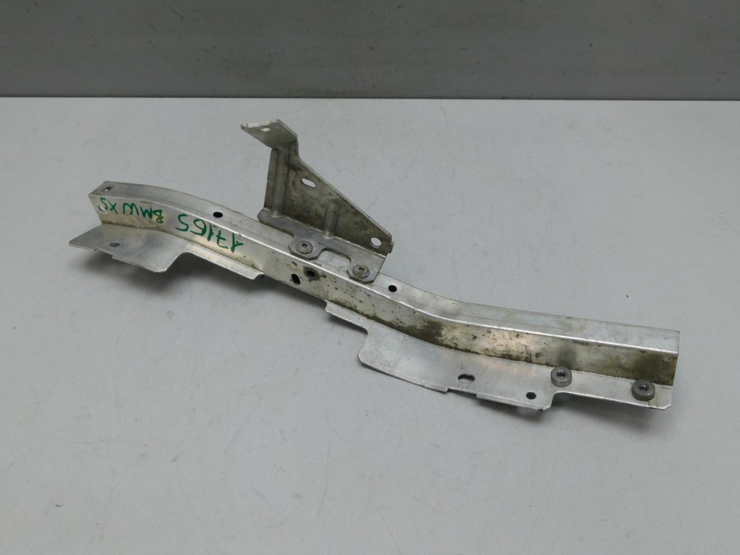 Крепеж фары