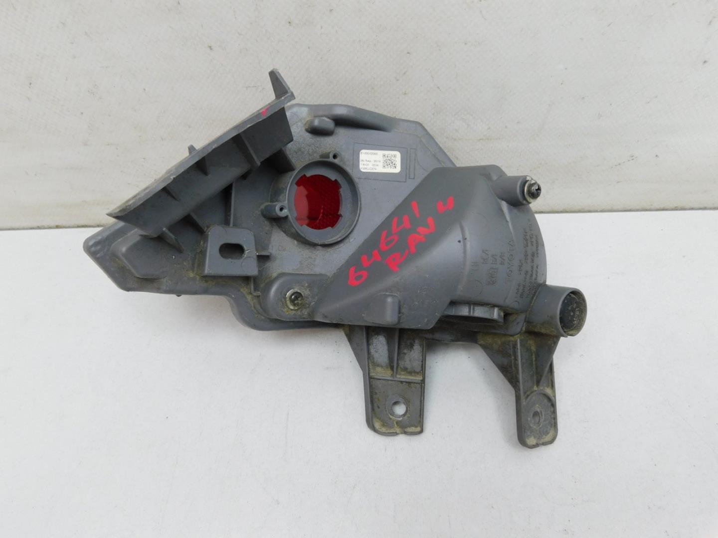 Фонарь задний в бампер левый