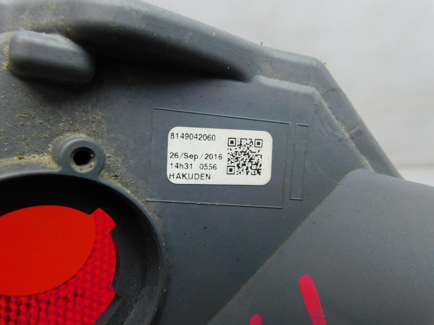 Фонарь задний в бампер левый