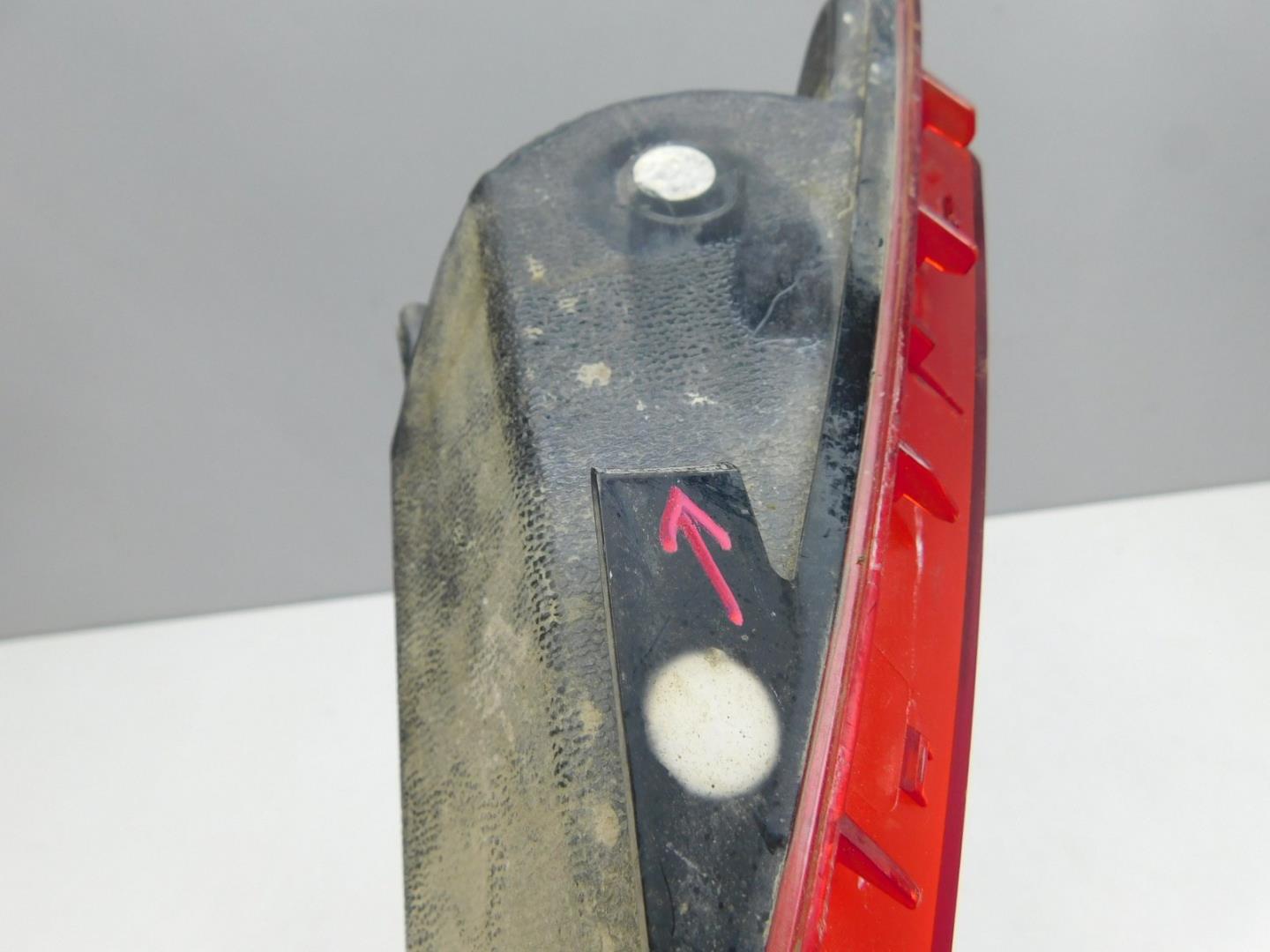 Фонарь задний в бампер левый