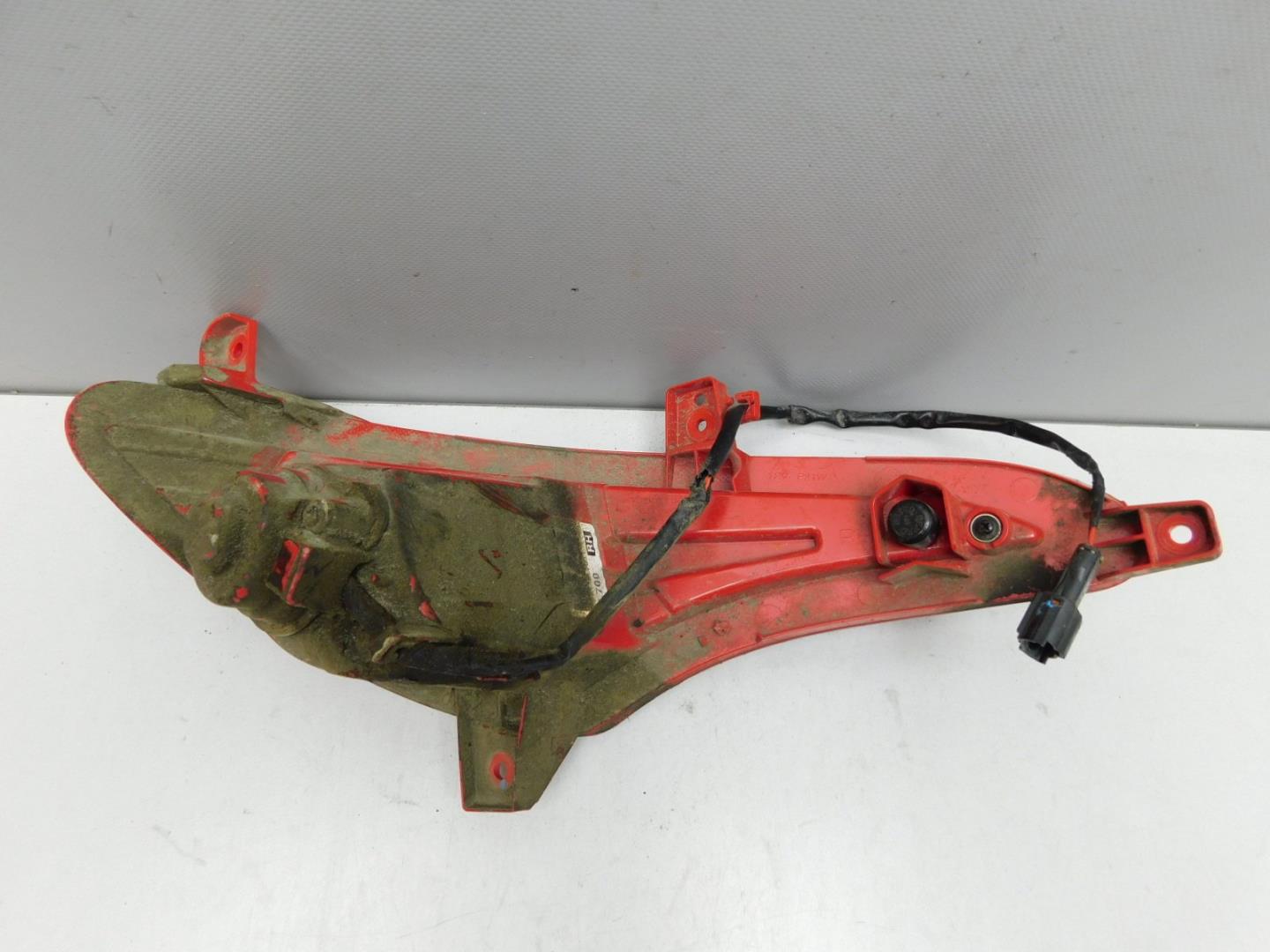 Фонарь задний в бампер правый