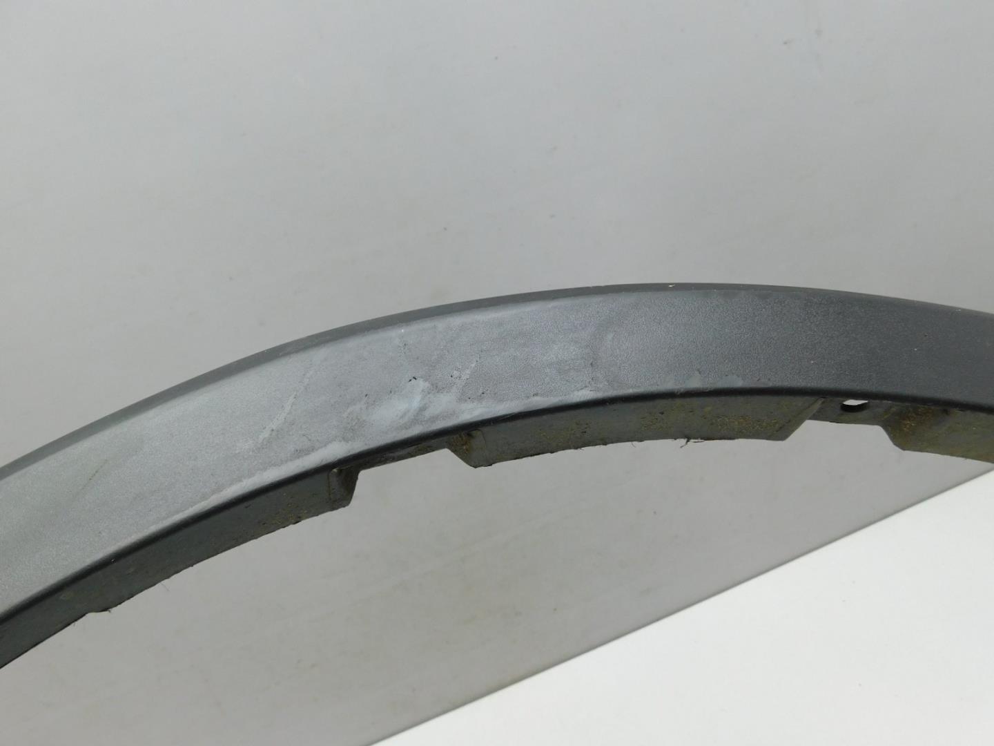 Накладка переднего крыла правого