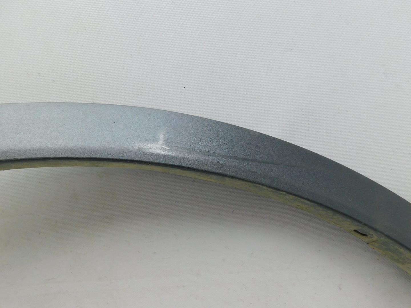 Накладка переднего крыла правого