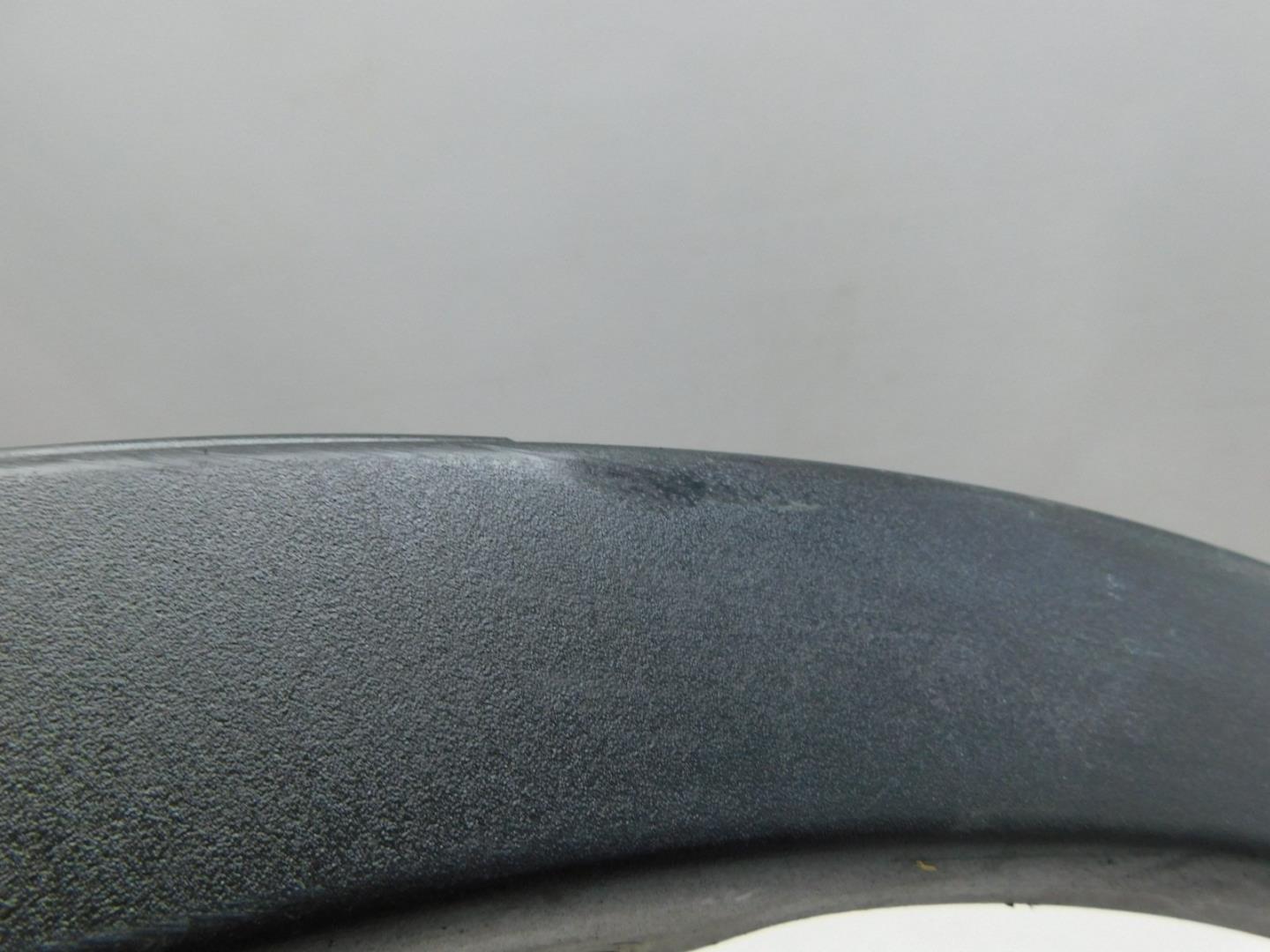 Накладка заднего крыла левого