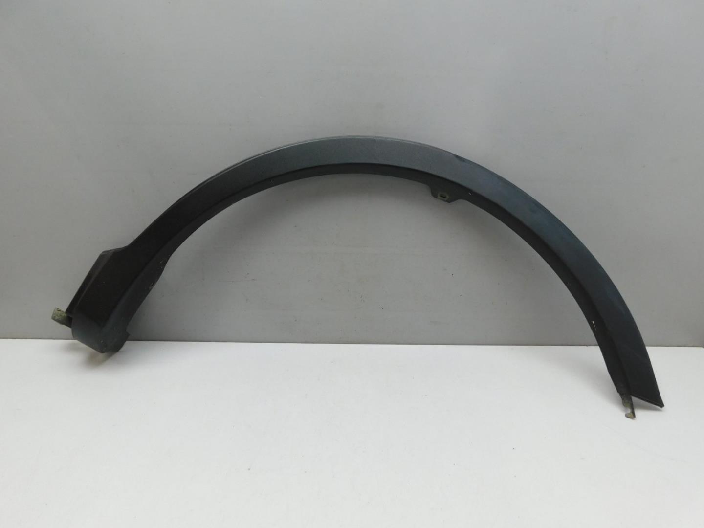 Накладка заднего крыла левого