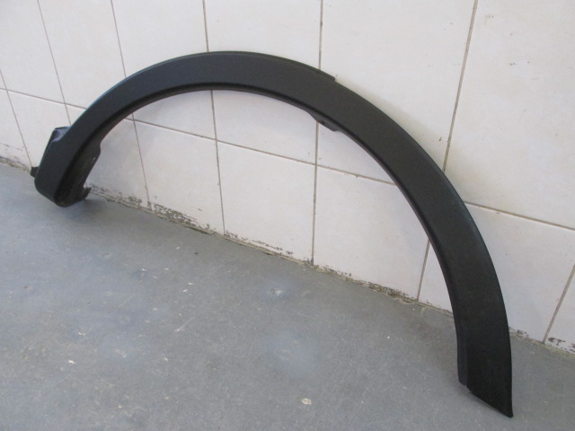 Накладка заднего крыла левого