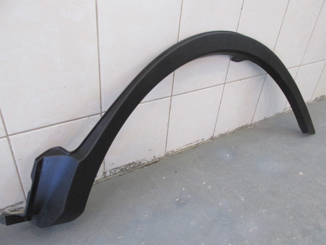 Накладка заднего крыла левого