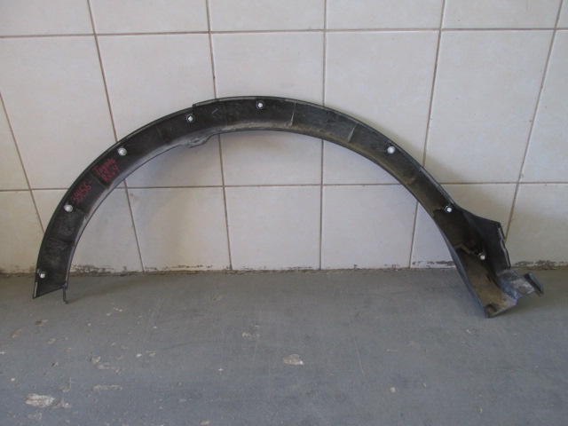 Накладка заднего крыла левого