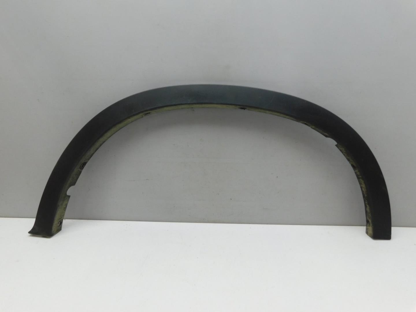 Накладка заднего крыла левого