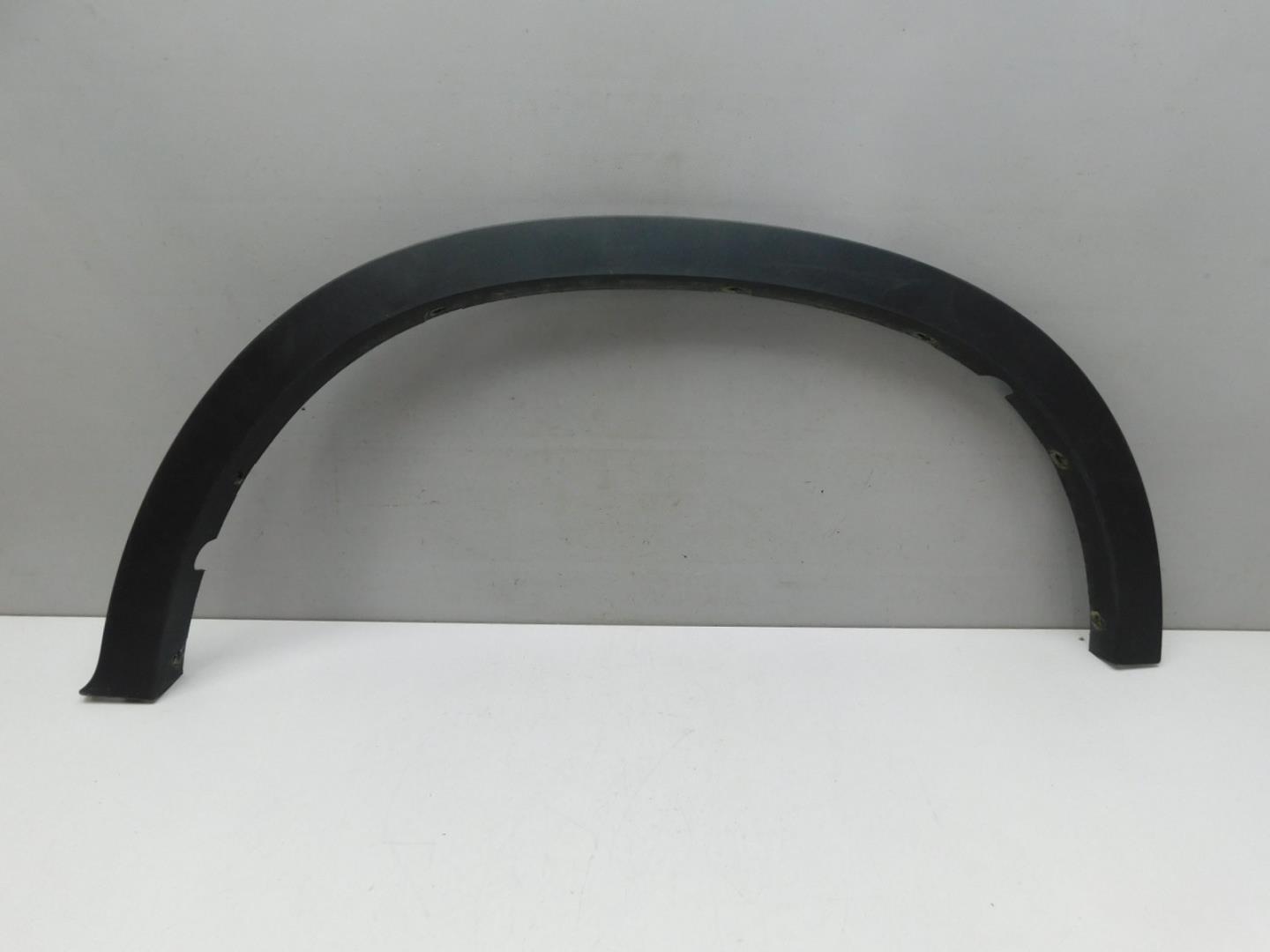 Накладка заднего крыла левого