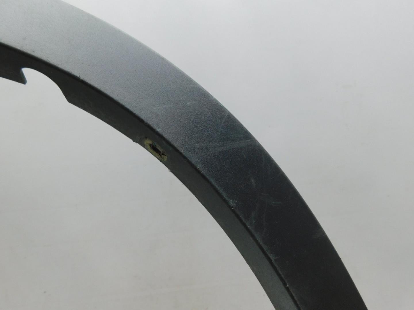 Накладка заднего крыла левого