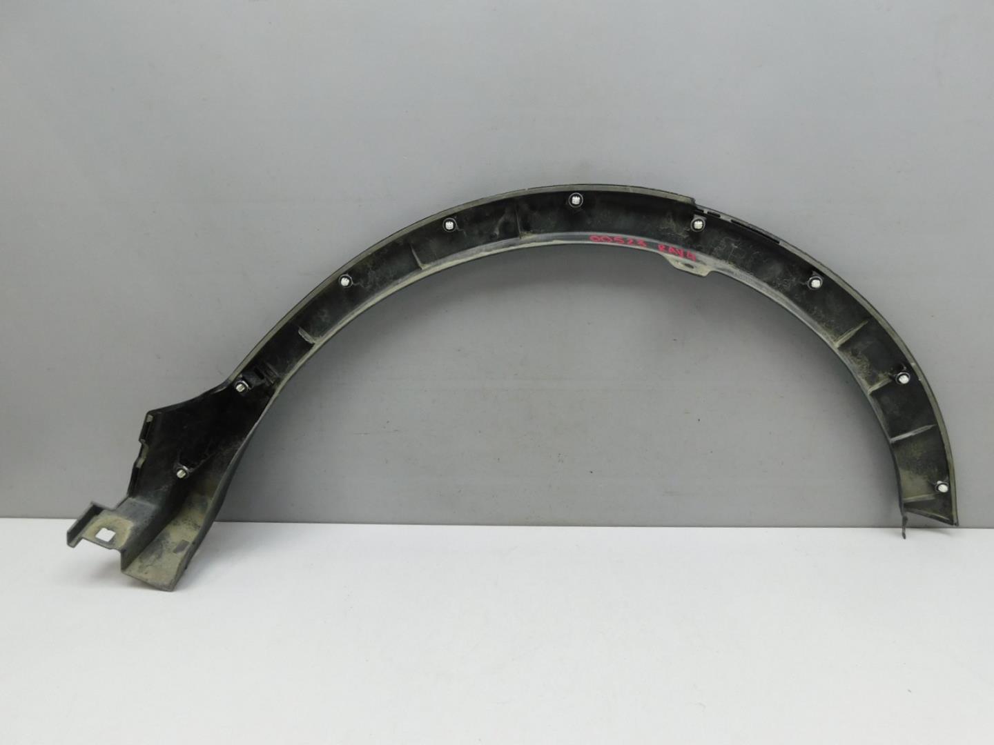 Накладка заднего крыла правого