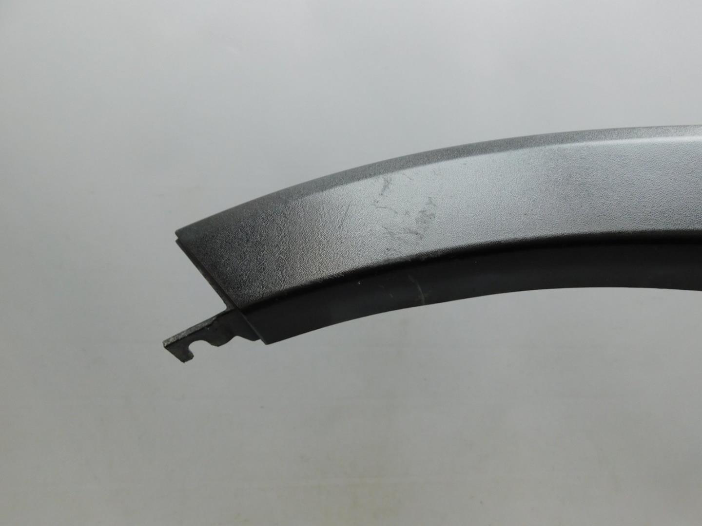 Накладка заднего крыла правого