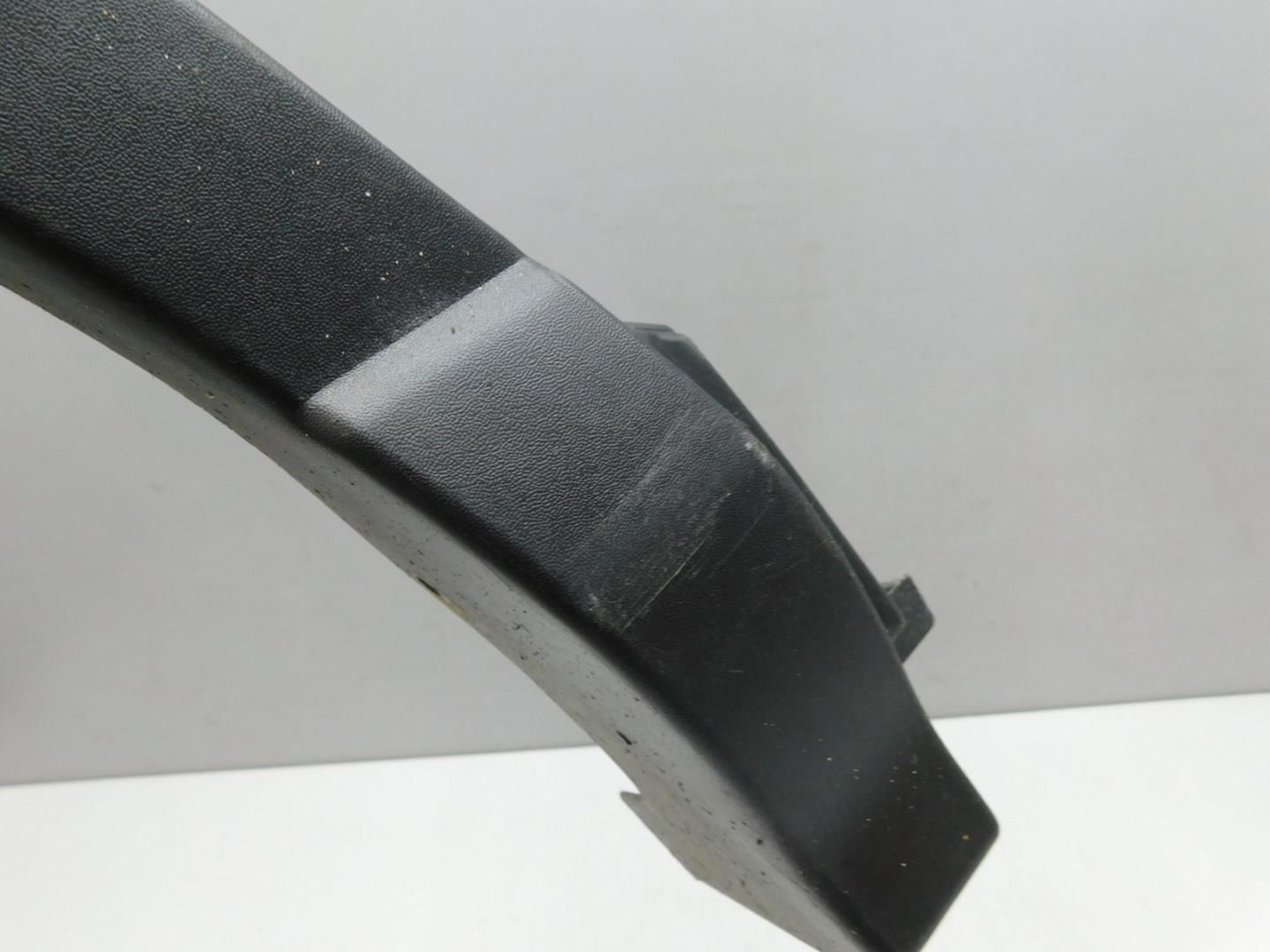 Накладка заднего крыла правого