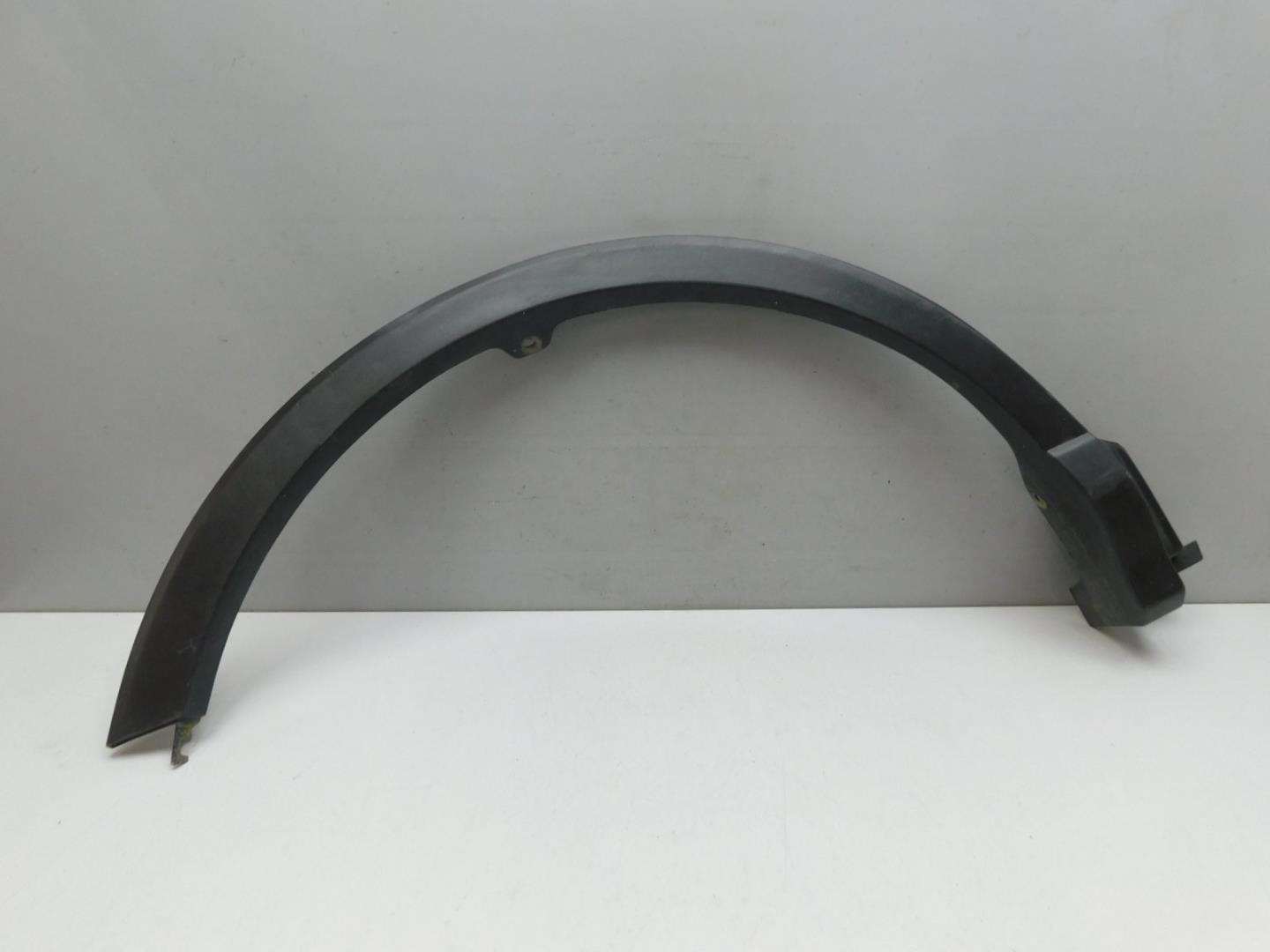 Накладка заднего крыла правого