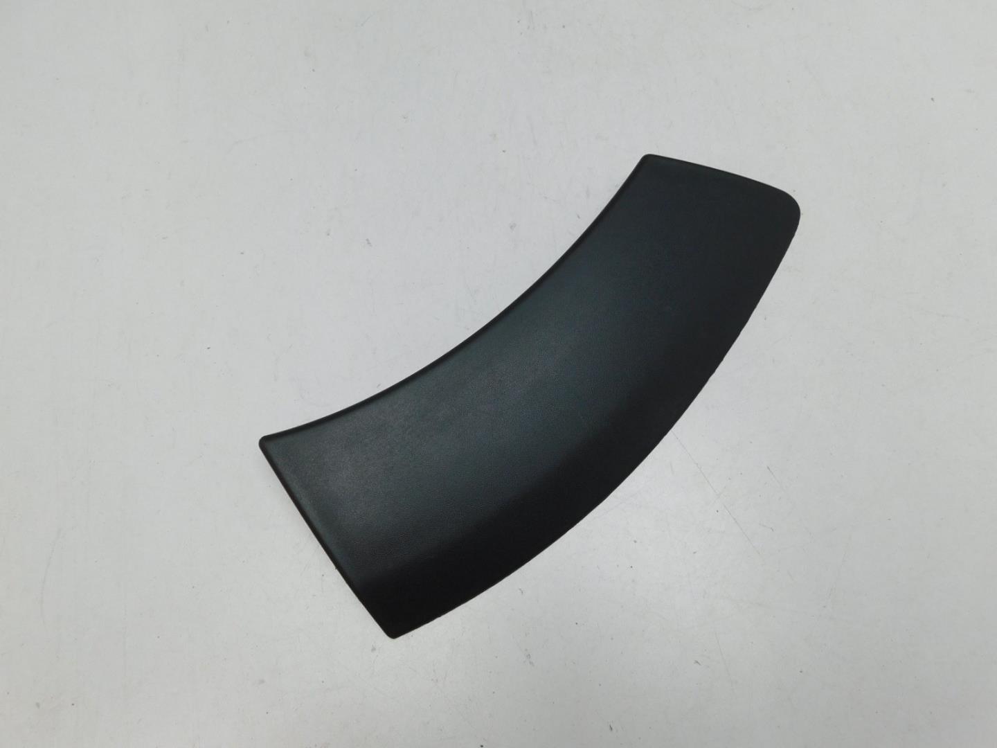 Накладка заднего крыла правого