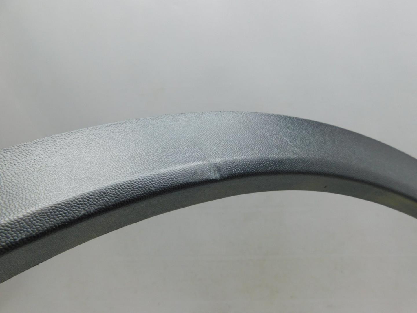 Накладка заднего крыла правого