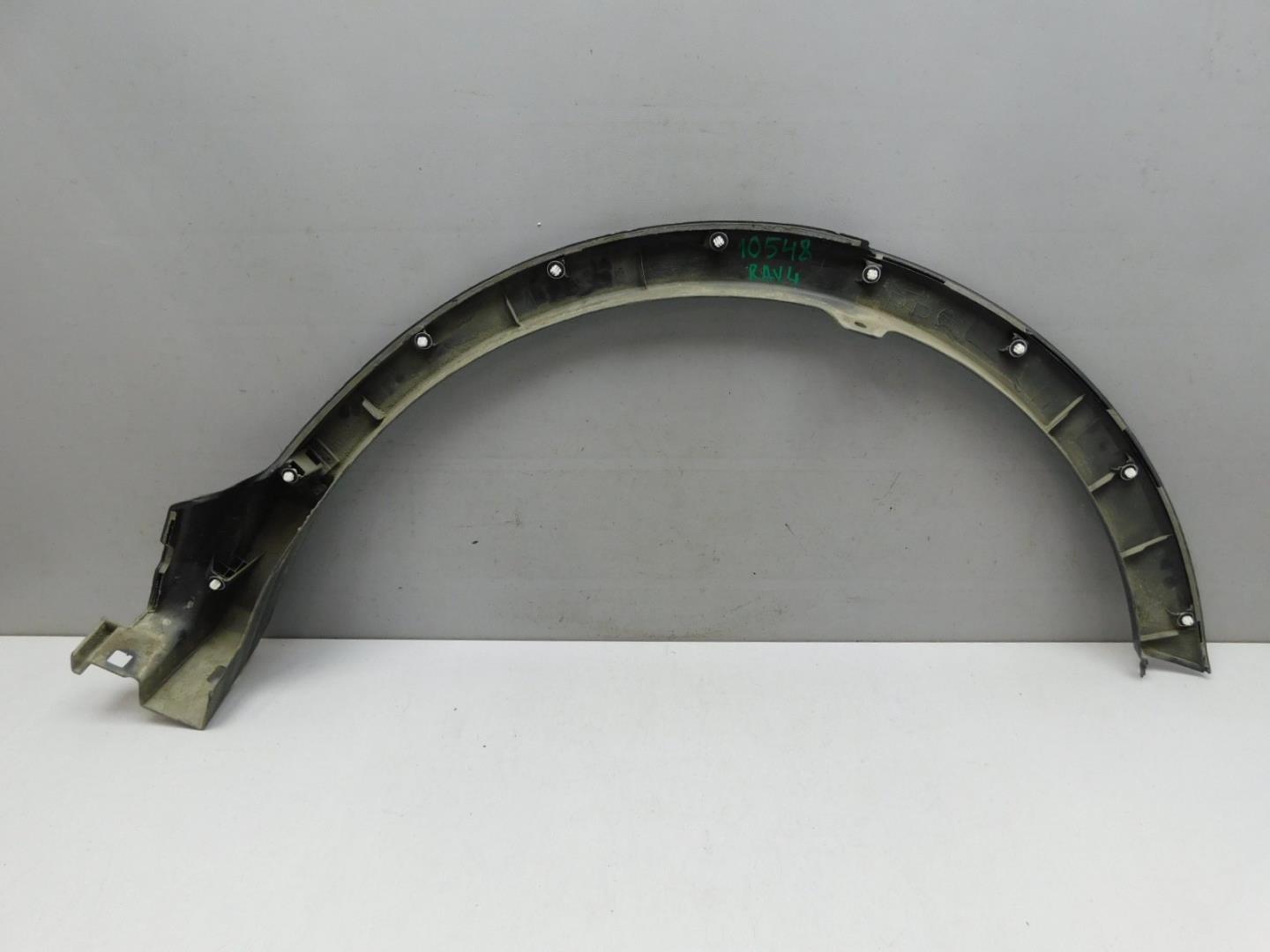 Накладка заднего крыла правого