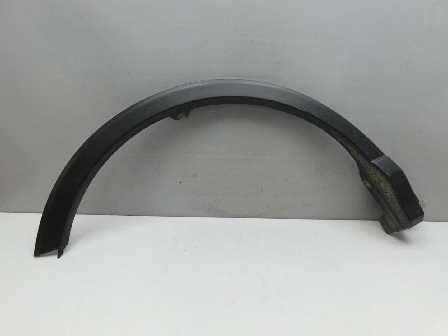 Накладка заднего крыла правого