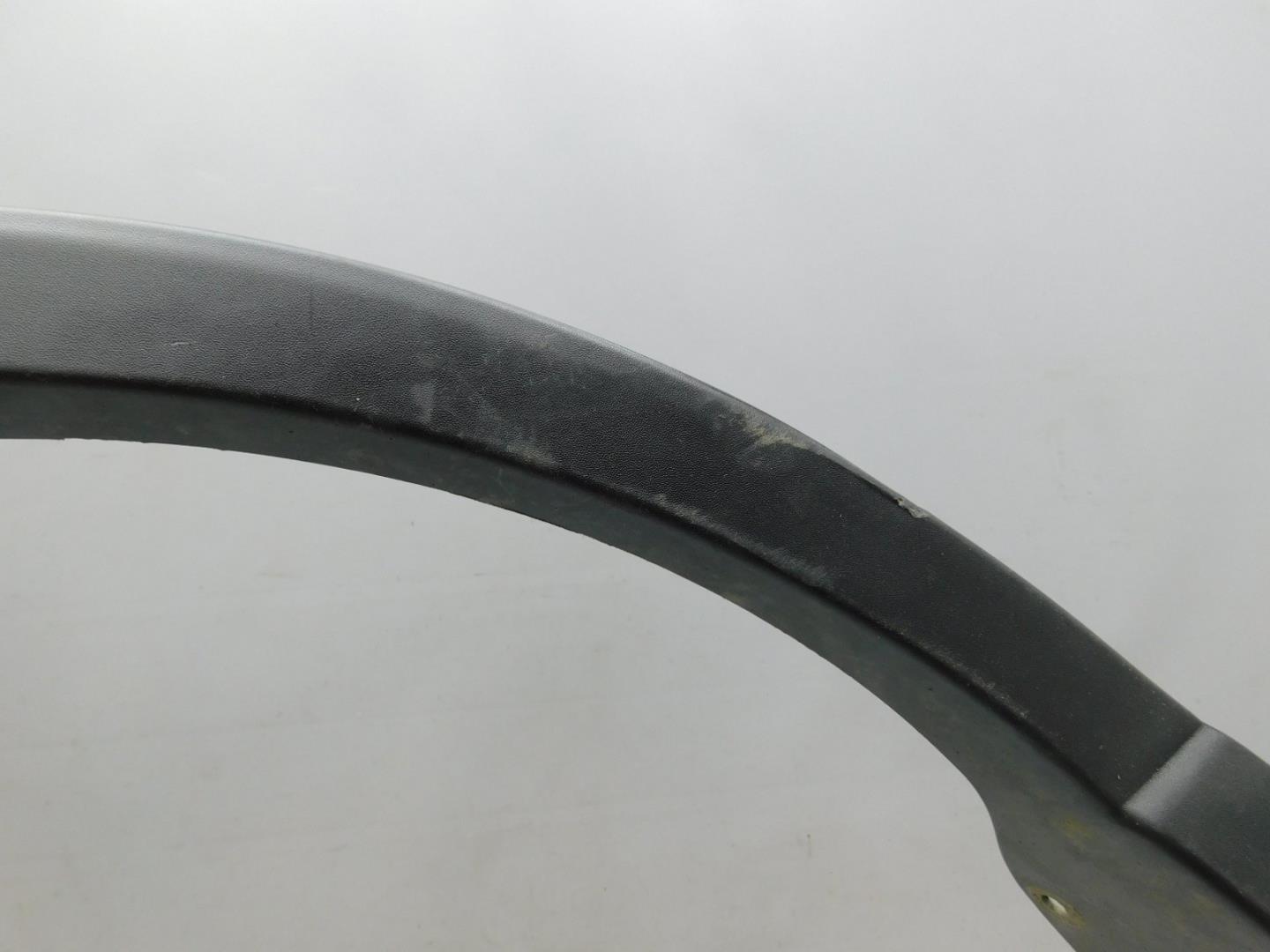 Накладка заднего крыла правого