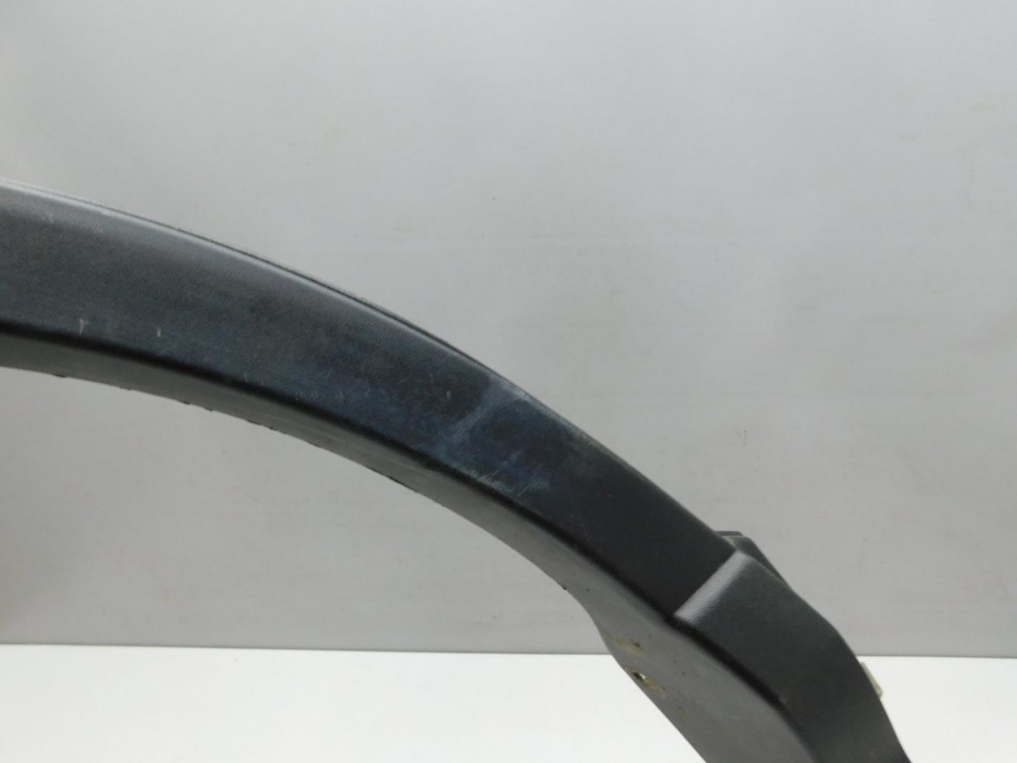 Накладка заднего крыла правого