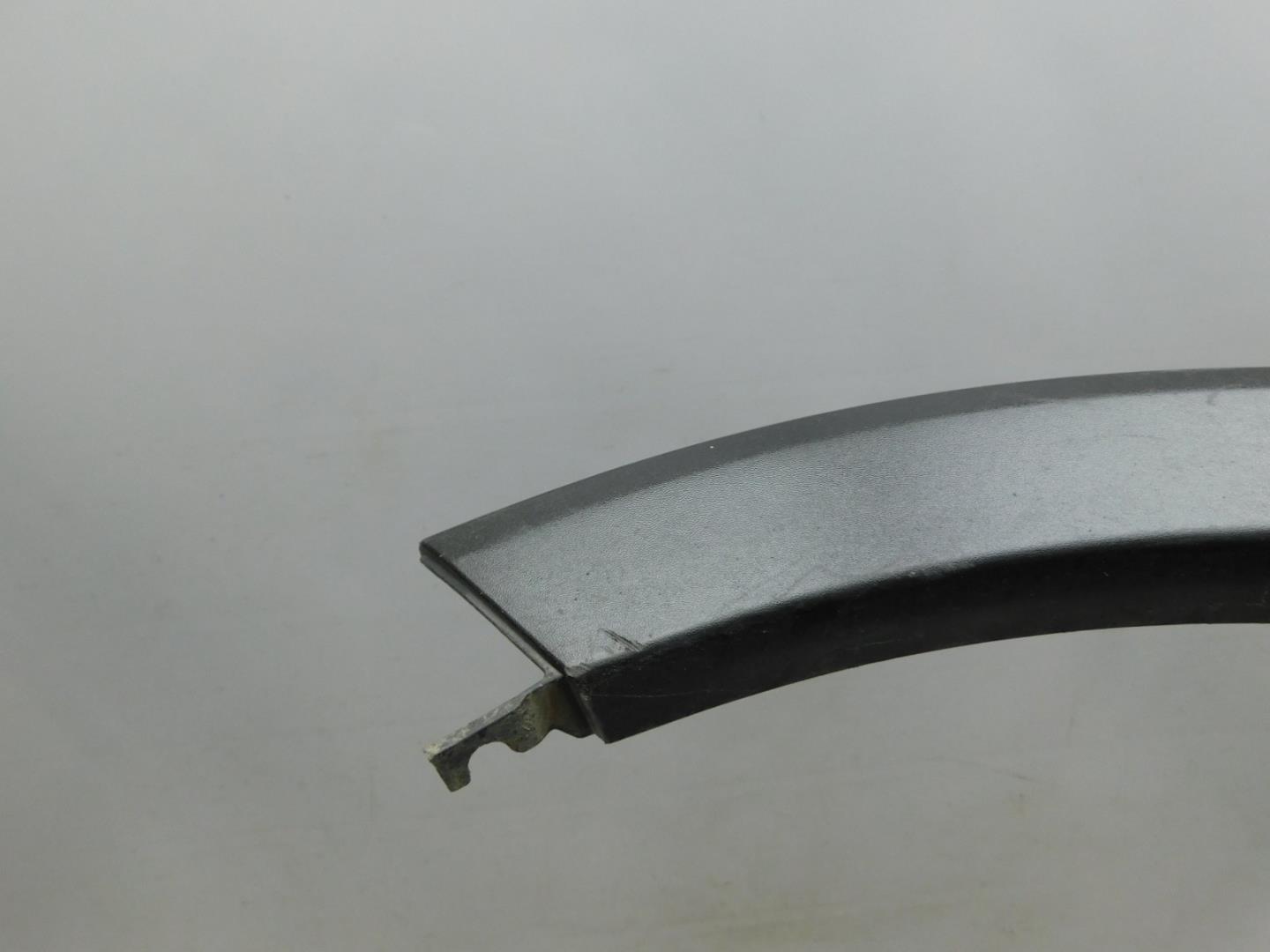 Накладка заднего крыла правого