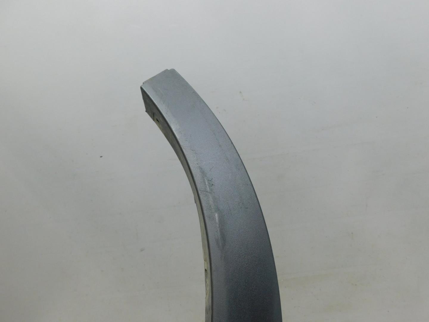 Накладка заднего крыла правого