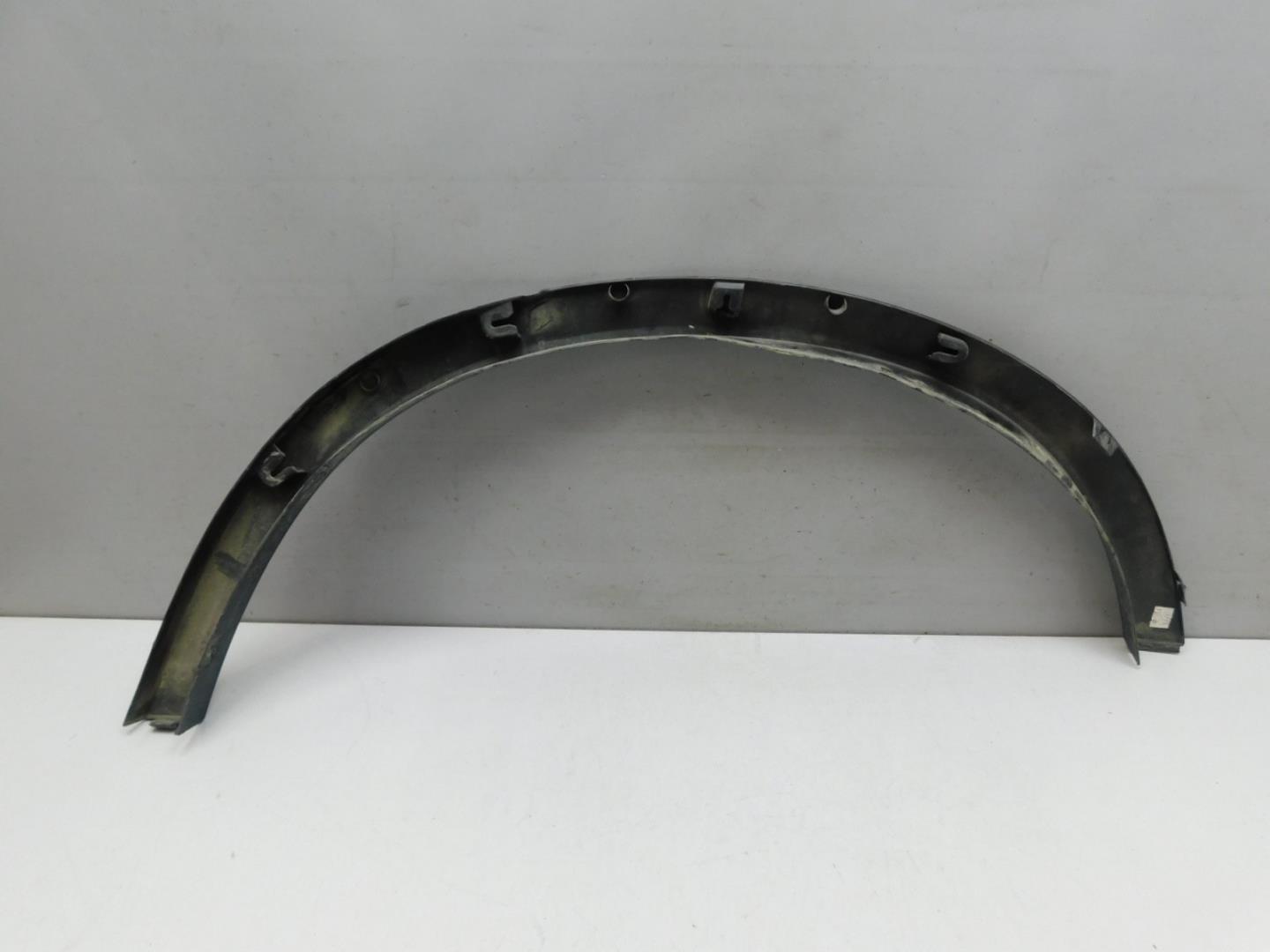 Накладка заднего крыла правого