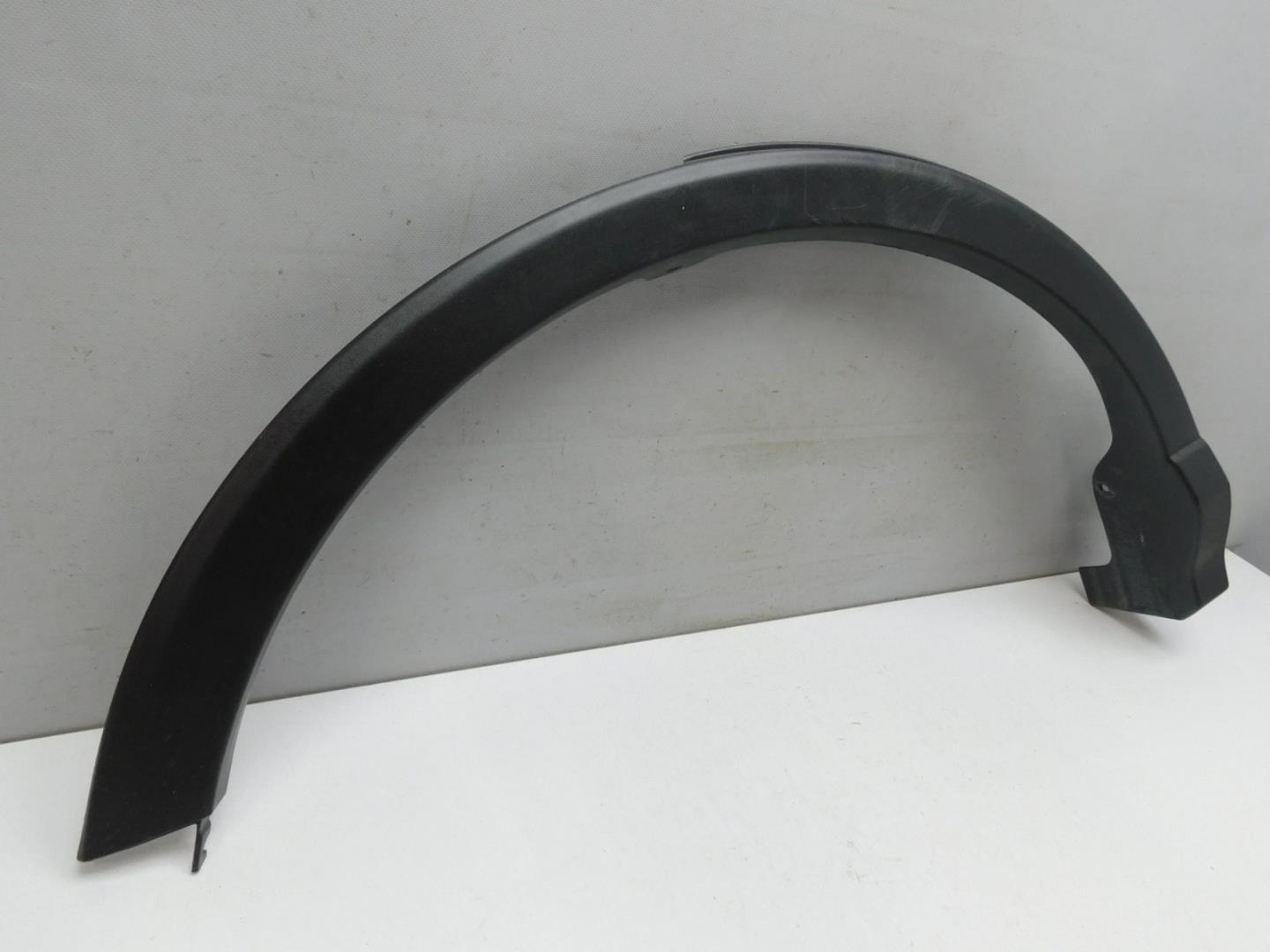 Накладка заднего крыла правого