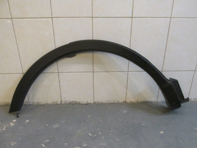 Накладка заднего крыла правого