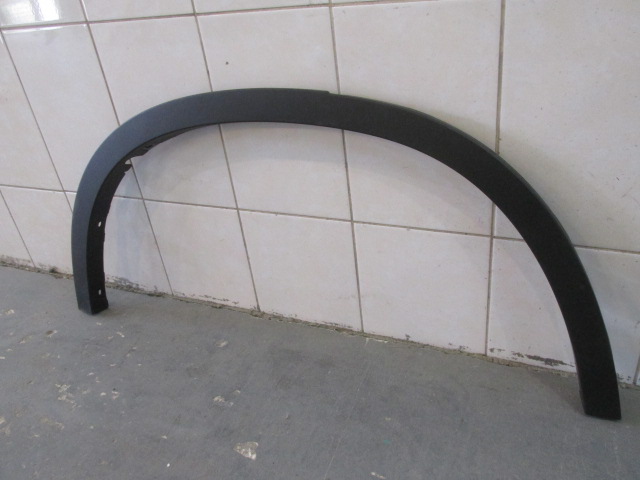 Накладка заднего крыла правого