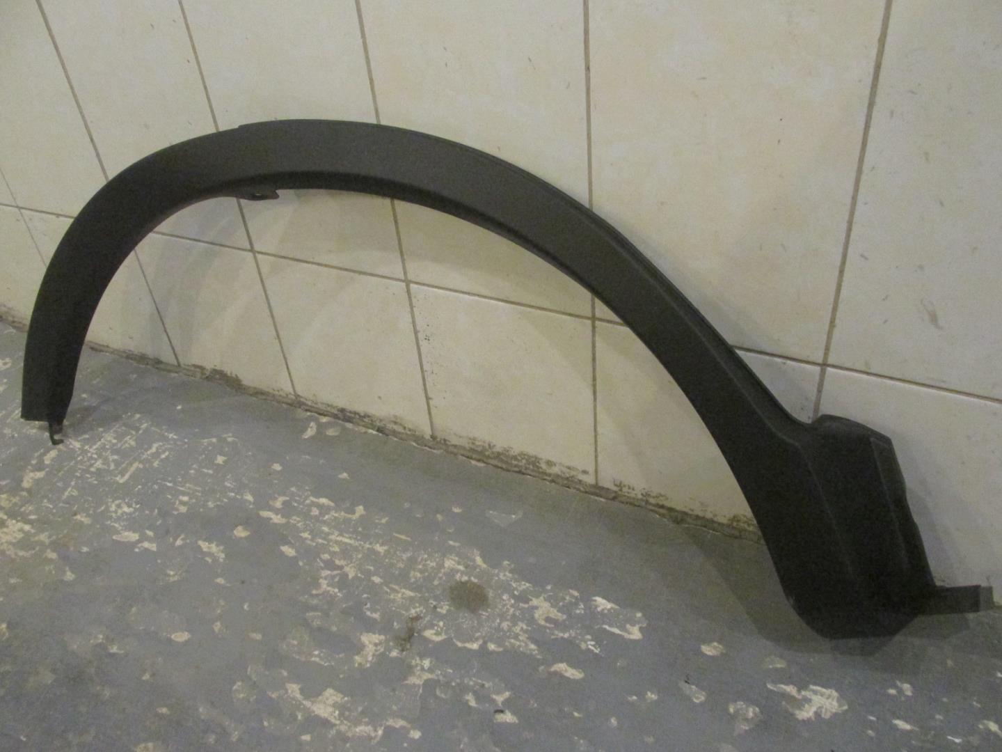 Накладка заднего крыла правого