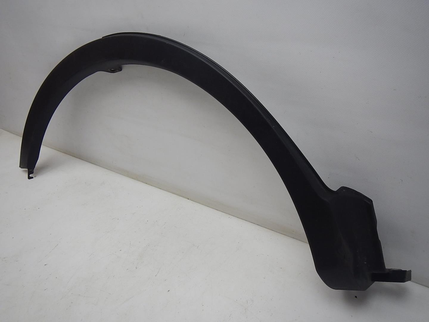 Накладка заднего крыла правого