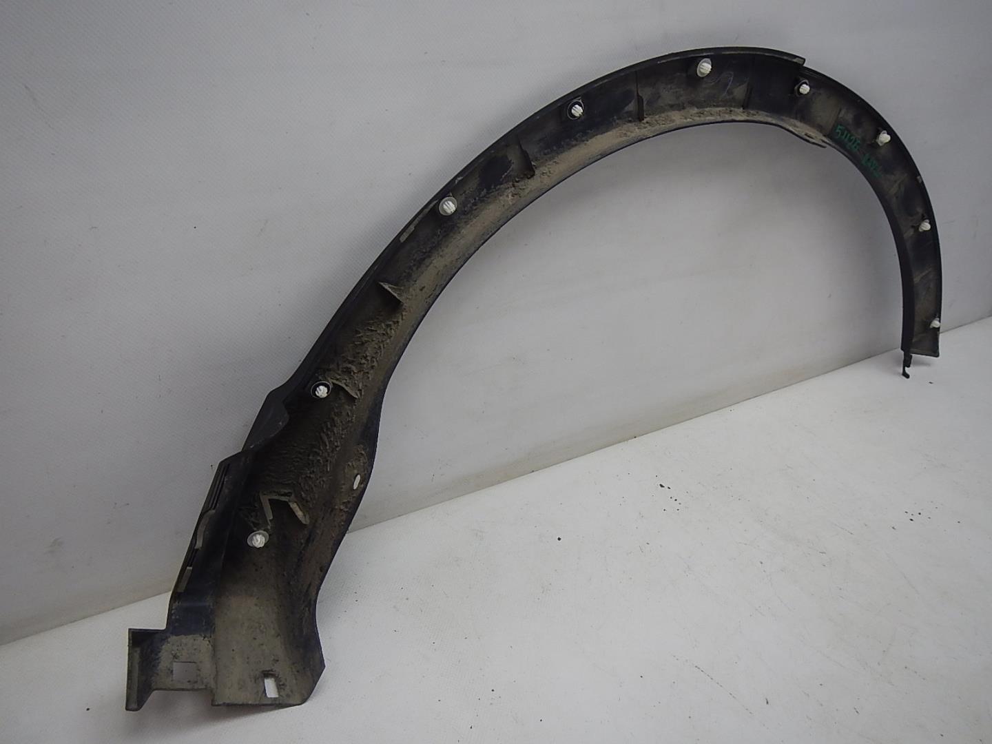 Накладка заднего крыла правого