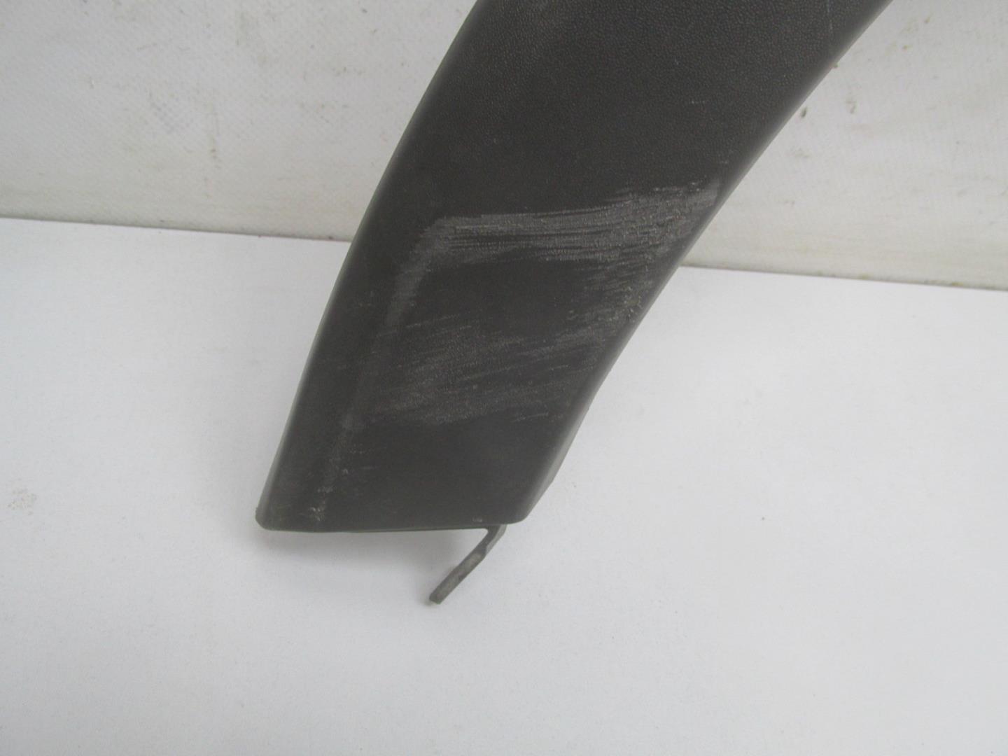 Накладка заднего крыла правого