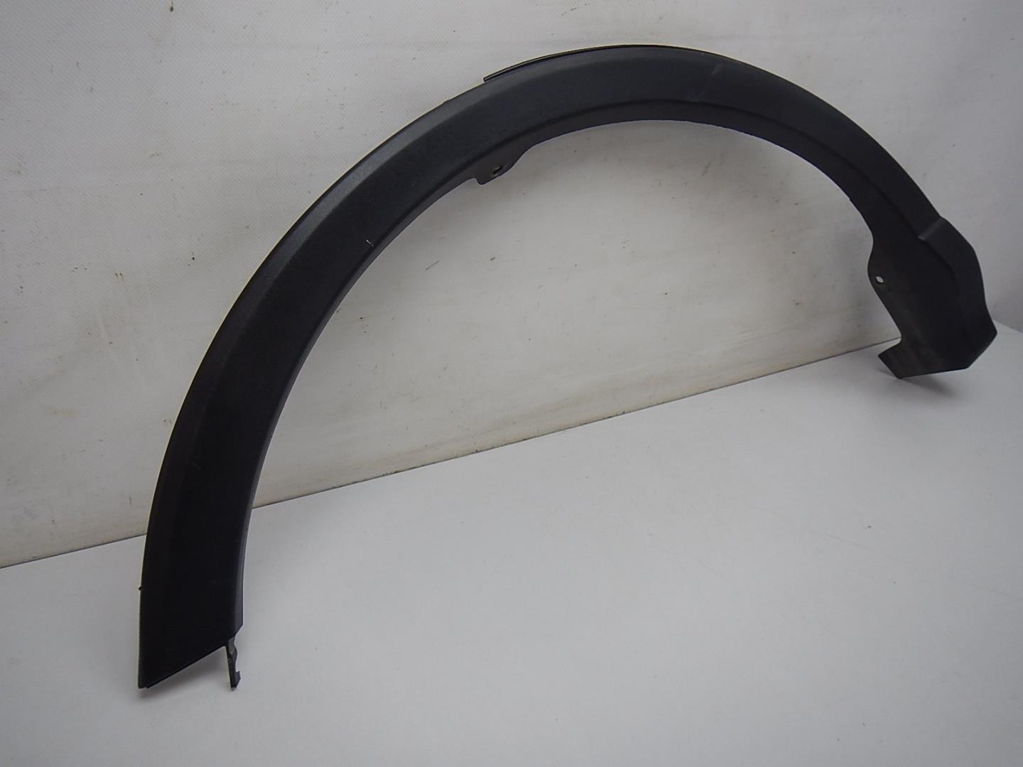 Накладка заднего крыла правого