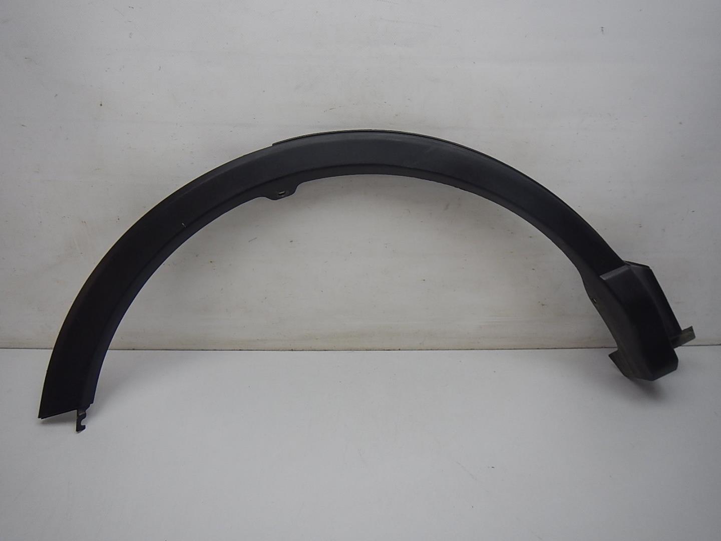 Накладка заднего крыла правого