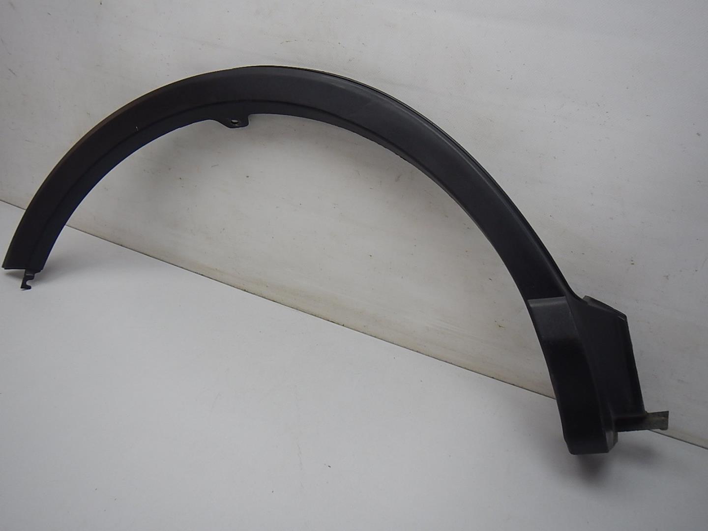 Накладка заднего крыла правого