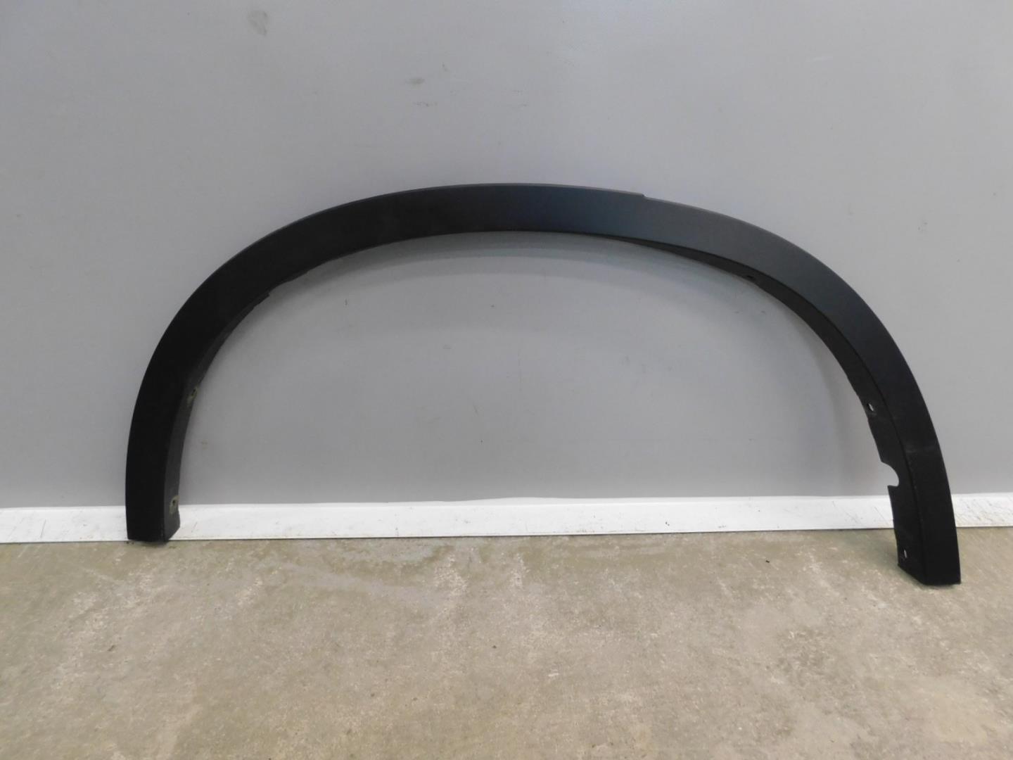 Накладка заднего крыла правого