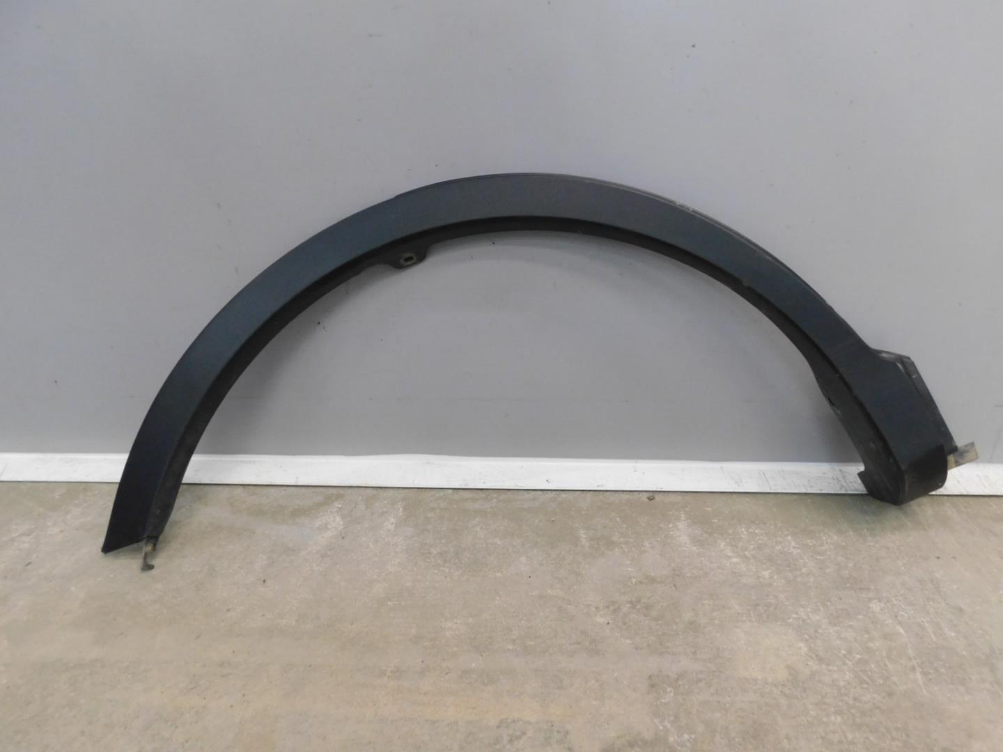 Накладка заднего крыла правого