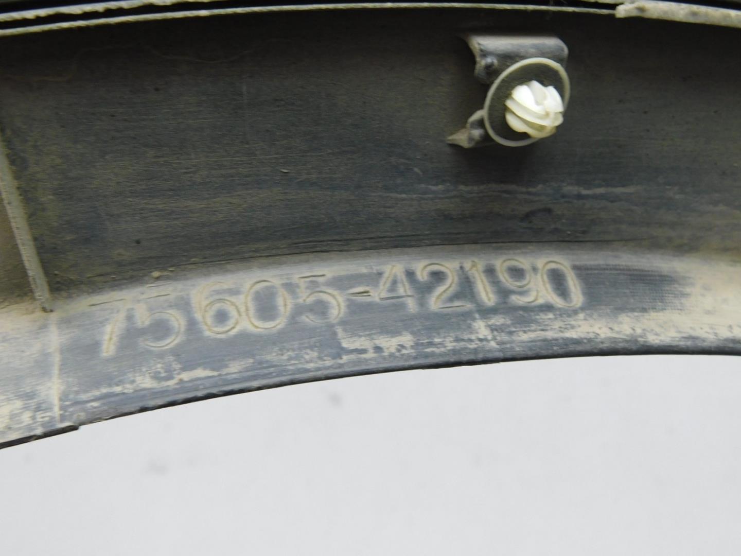 Накладка заднего крыла правого